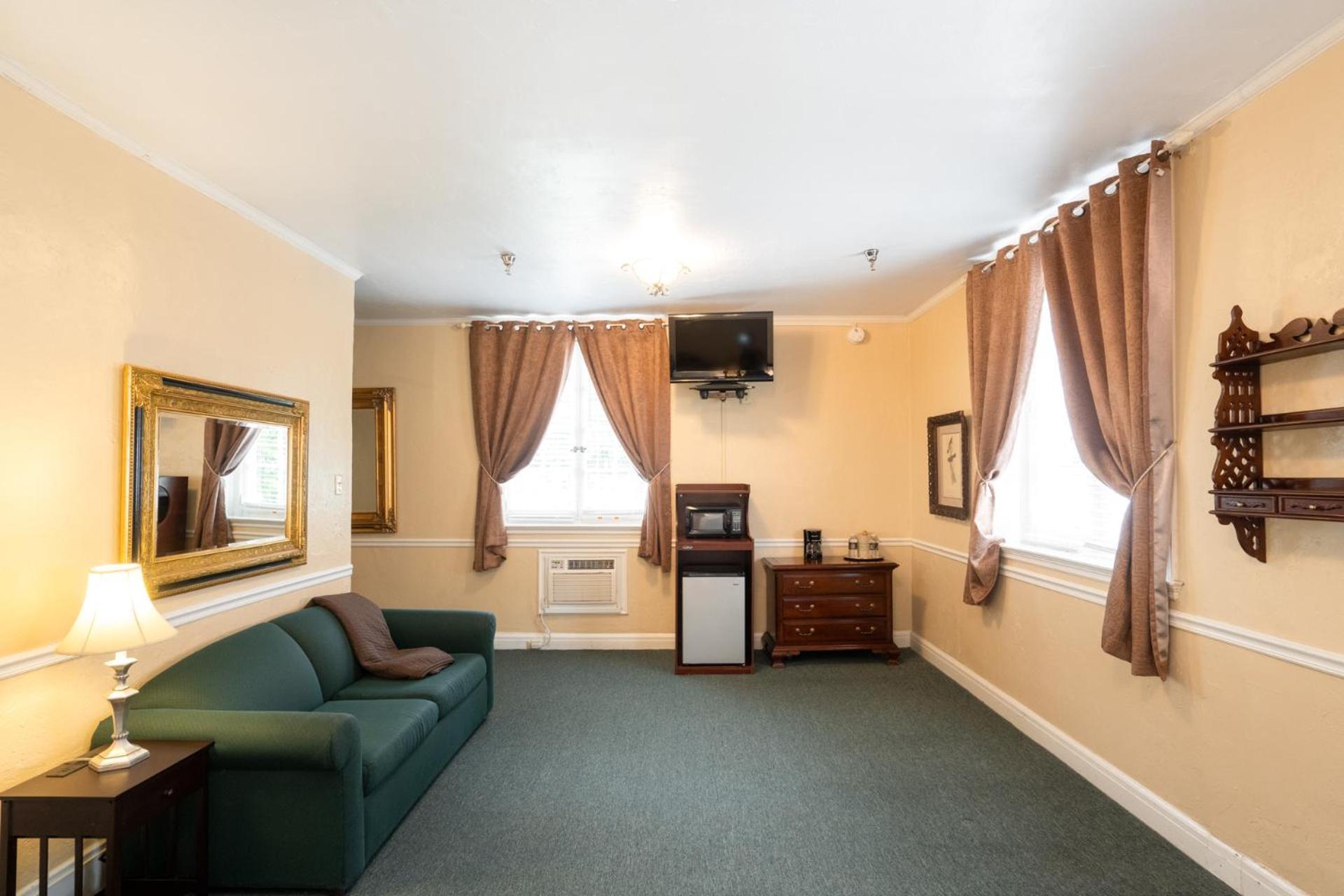 Lake Lure Inn And Spa 外观 照片