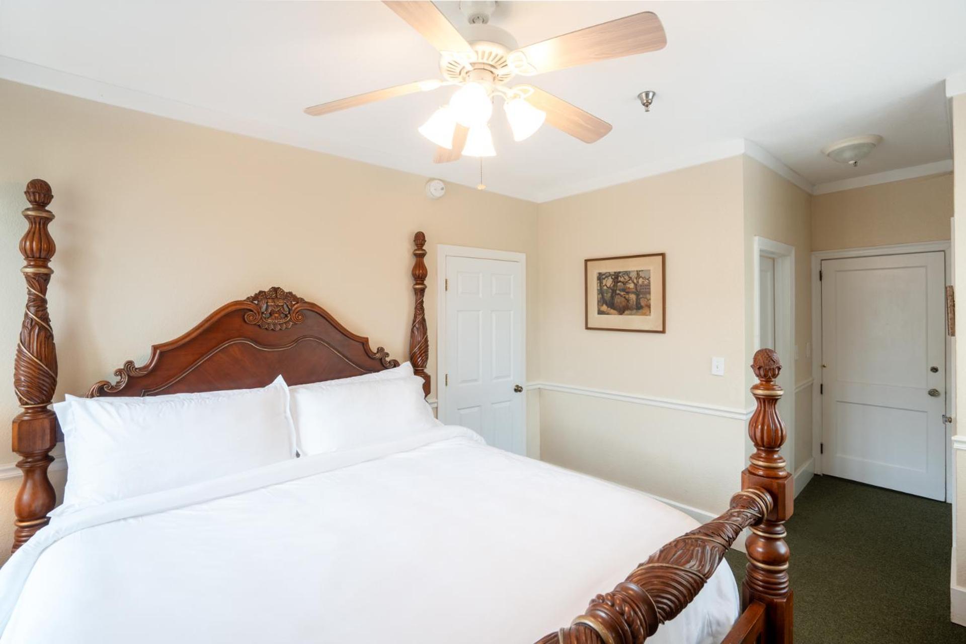 Lake Lure Inn And Spa 外观 照片