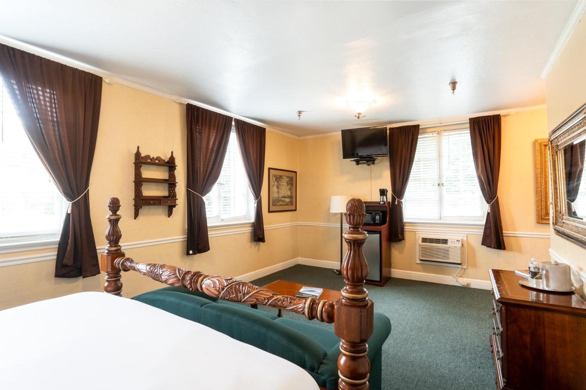 Lake Lure Inn And Spa 外观 照片
