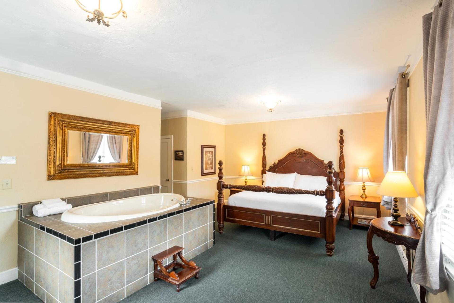 Lake Lure Inn And Spa 外观 照片