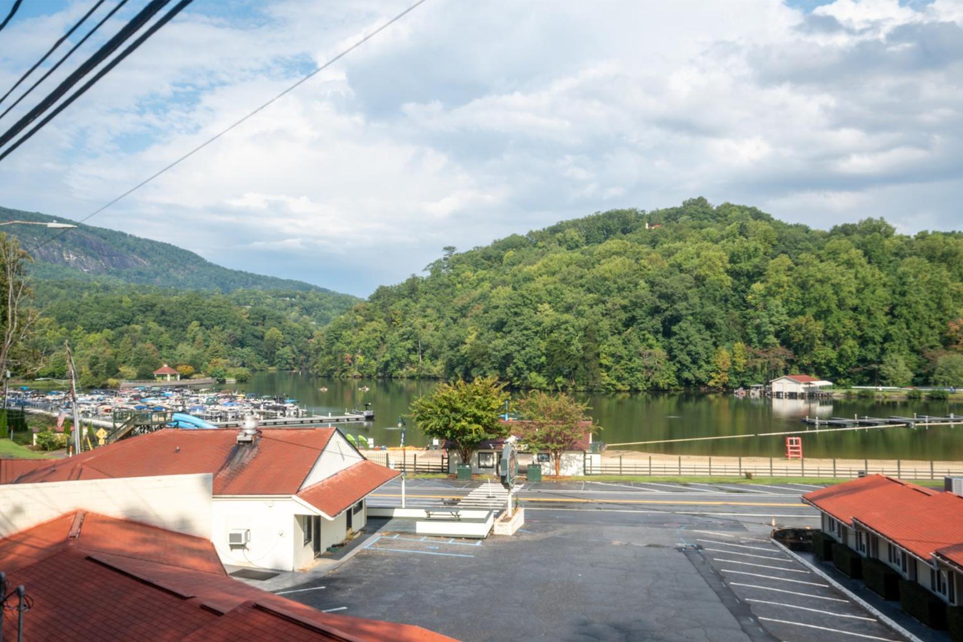 Lake Lure Inn And Spa 外观 照片