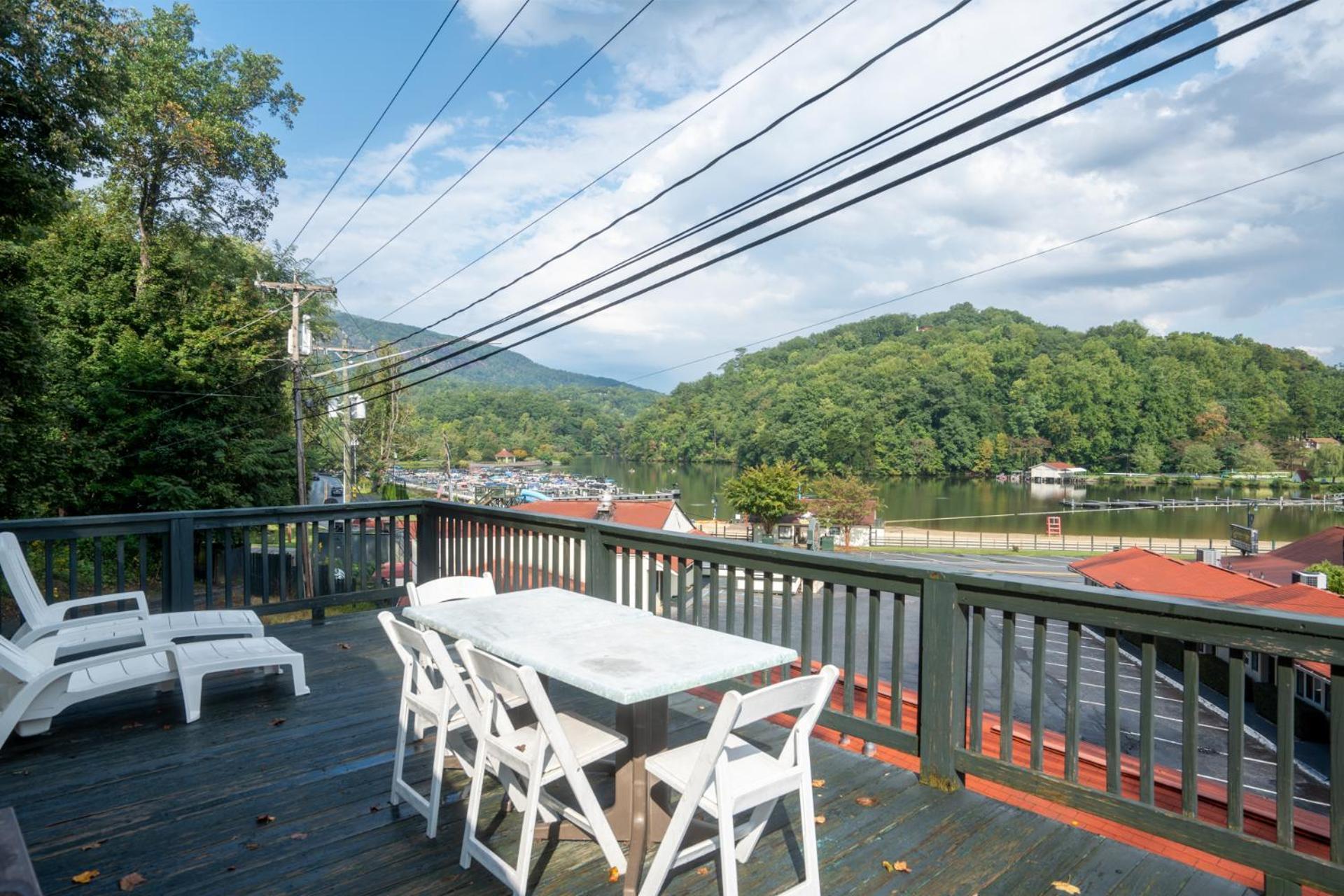 Lake Lure Inn And Spa 外观 照片