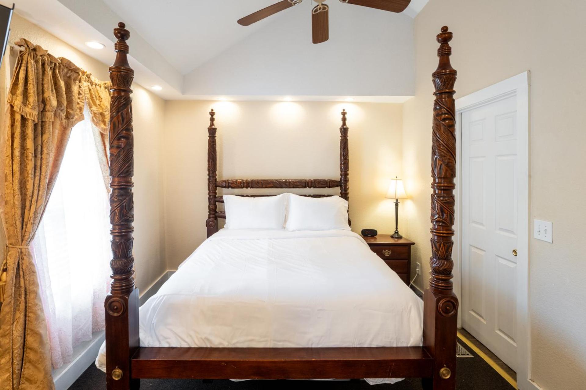 Lake Lure Inn And Spa 外观 照片