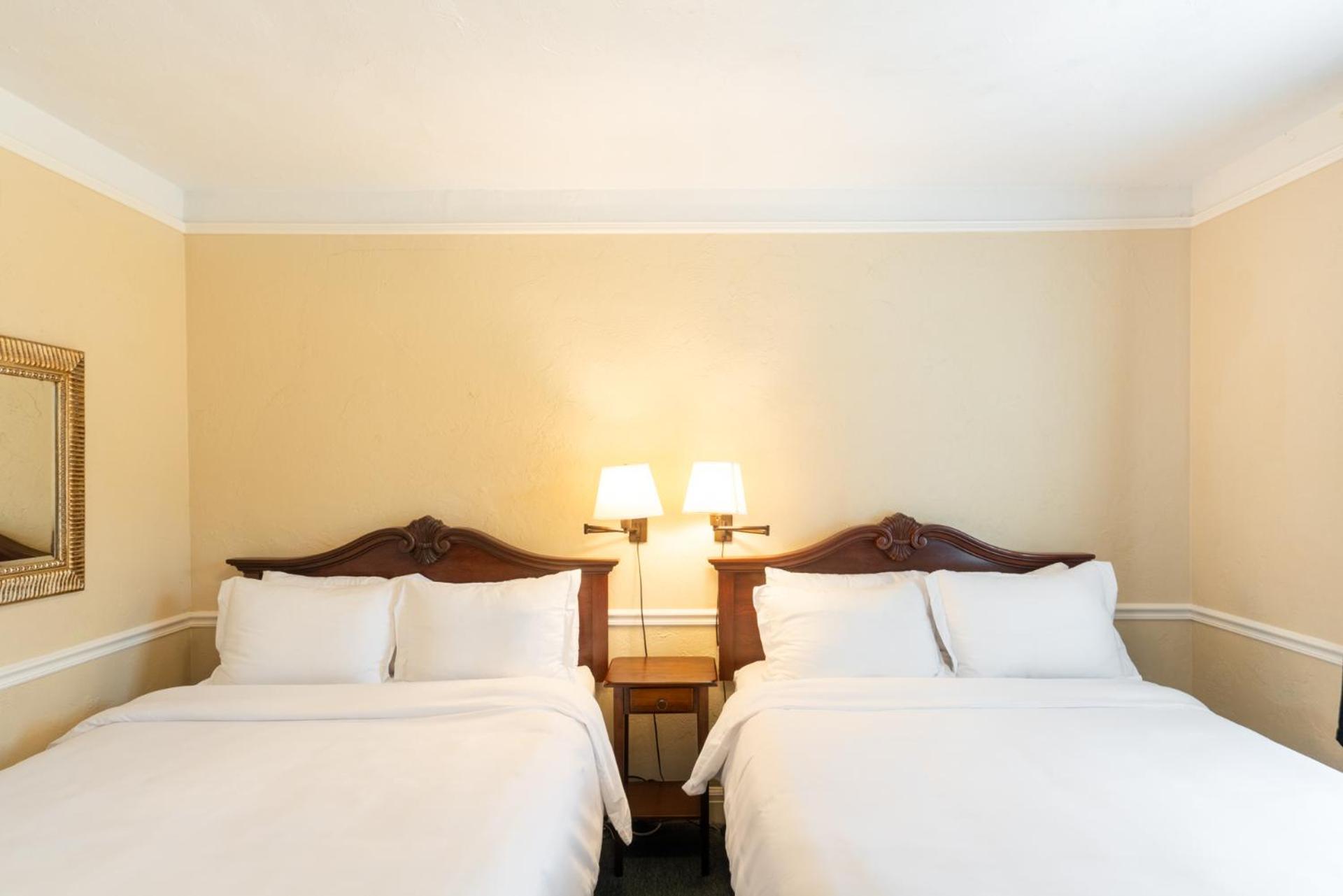Lake Lure Inn And Spa 外观 照片