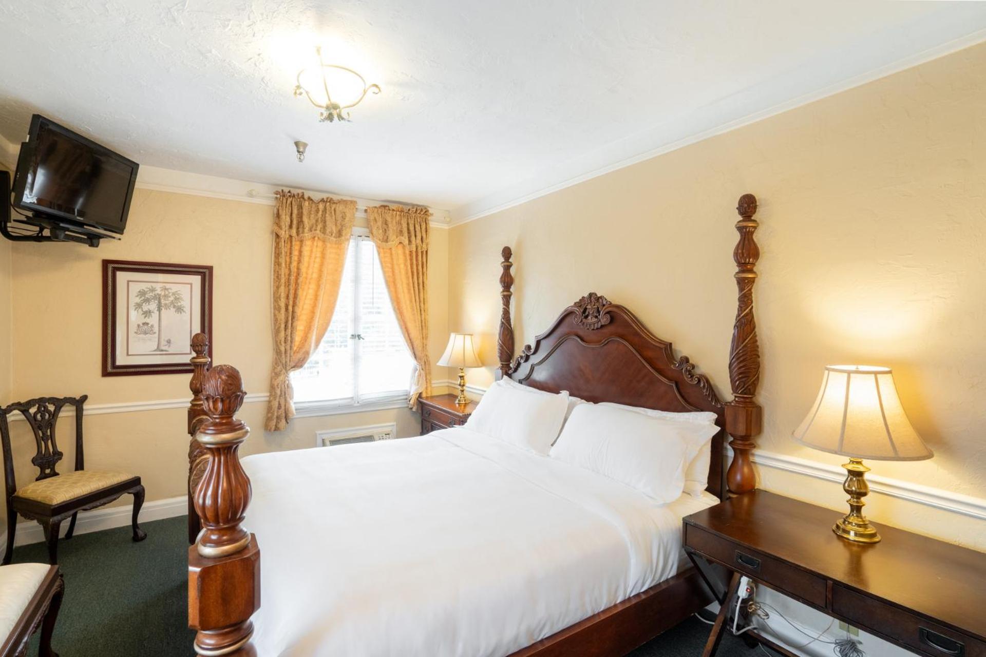 Lake Lure Inn And Spa 外观 照片